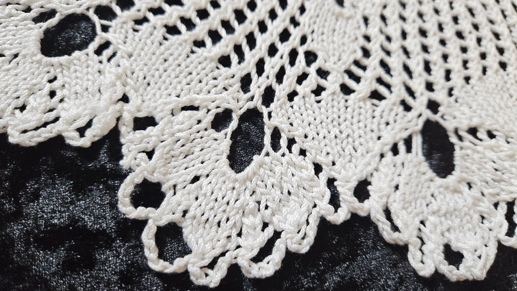 Altra biancheria da tavola: Spitzendeckchen gestrickt Spitzen Deckeli 40cm Weiss – Nuovo (secondo la descrizione) da Gossau ZH venduto da LeoniesDeko 6