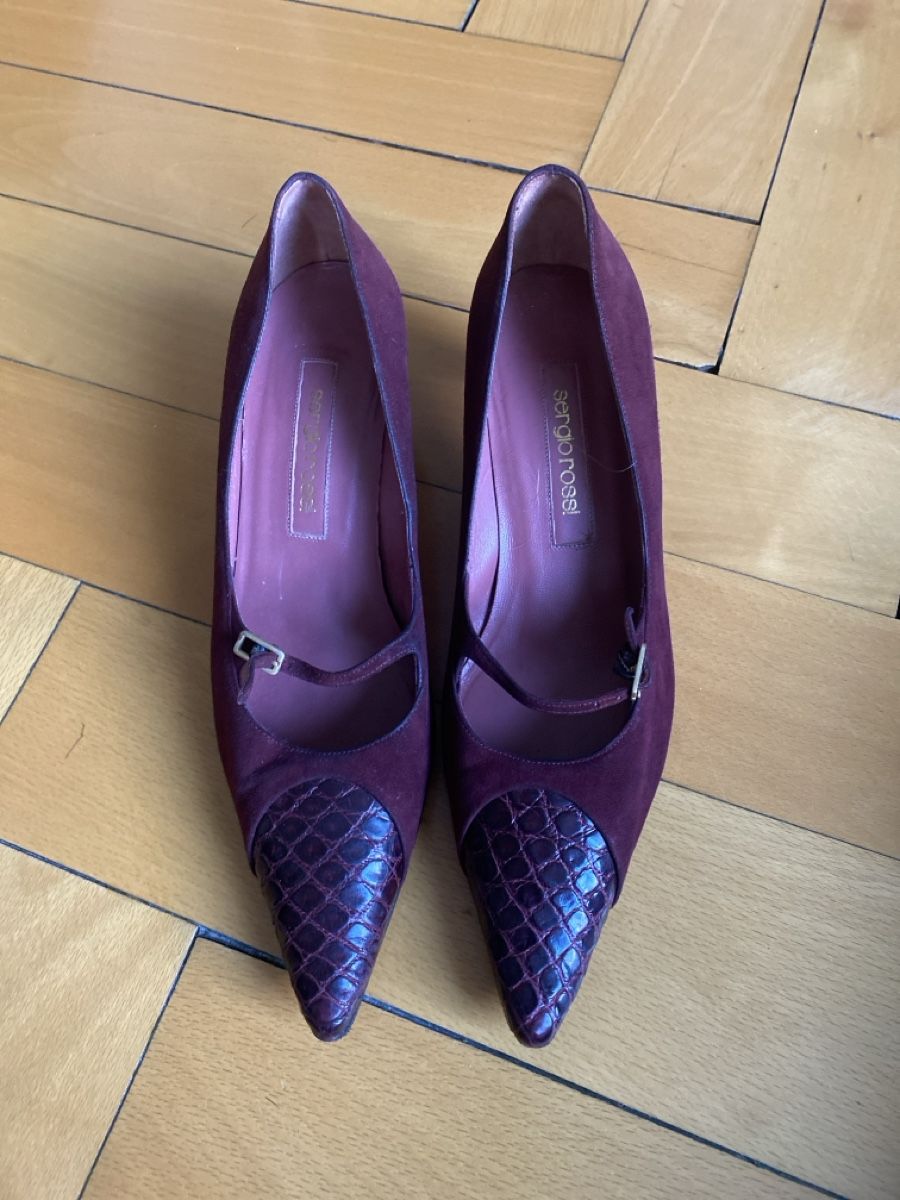 Sergio Rossi Scarpe da donna: Chaussures sergio rossi daim bordeaux 36 et 1/2 – Usato da Küssnacht am Rigi venduto da CALIFRASQUI 1
