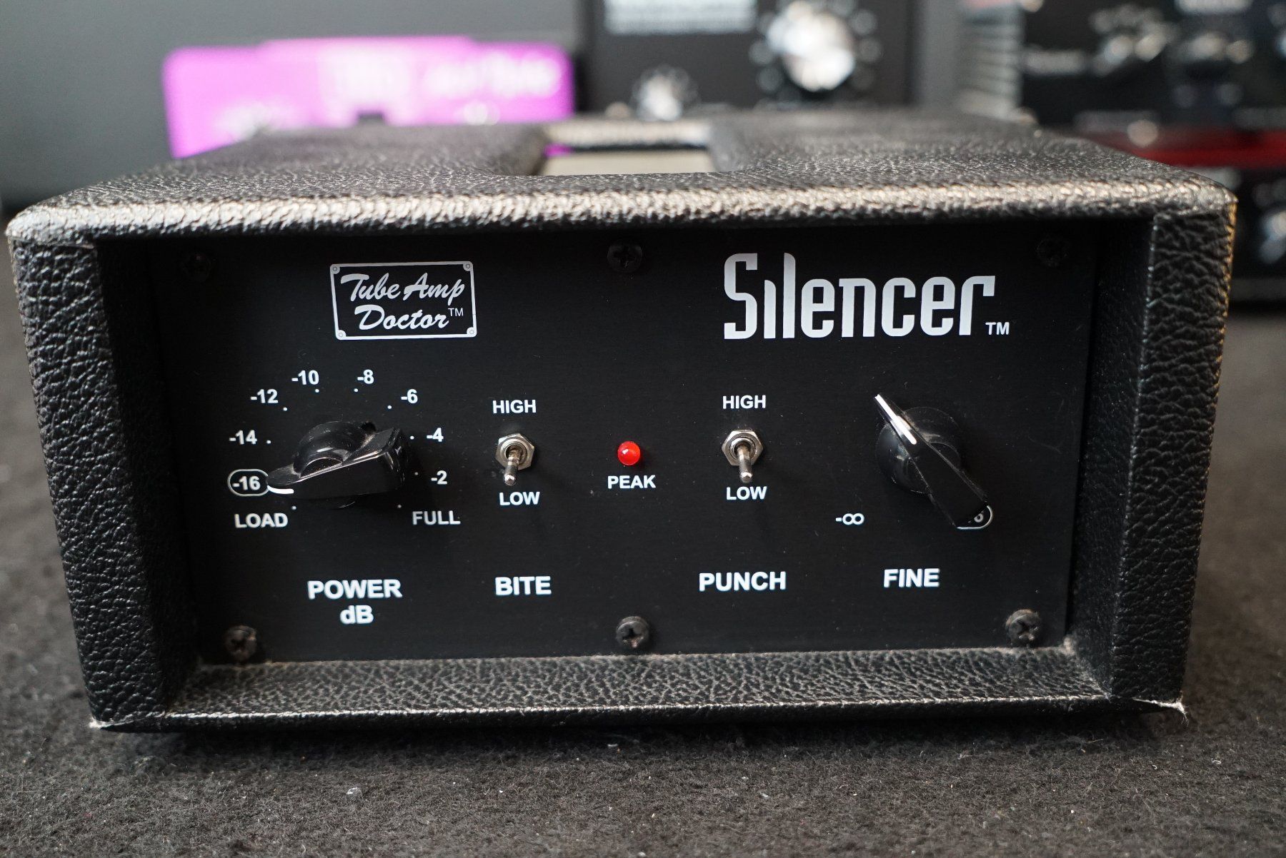 Tube Amp Doctor Amplificatori: TAD Silencer und Loadbox 16 Ohm schwarz – Usato da Ortschwaben venduto da Musictrade