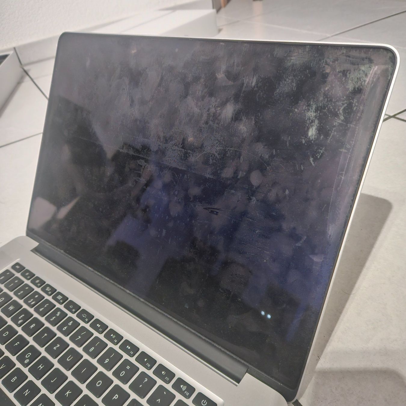 Apple Notebook: MacBook Pro – Usato da Aarwangen venduto da van_bsm8 4