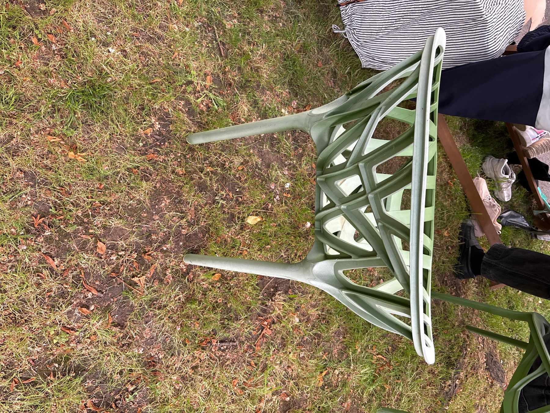Vitra Sedie: vitra vegetal stuhl – Usato da Basel venduto da oe3 3
