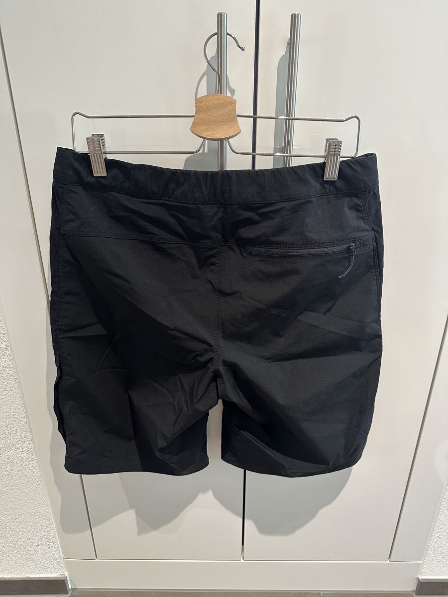 Arcteryx Pantaloni: Arcteryx short (gr.M) – Usato da Frauenfeld venduto da bybong 3