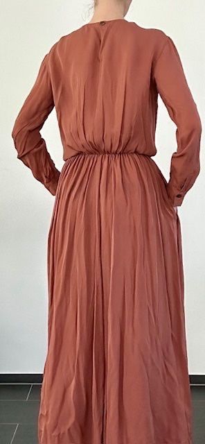 Robes: Silk maxi dress – D'occasion à Dallenwil par ZD2019 5