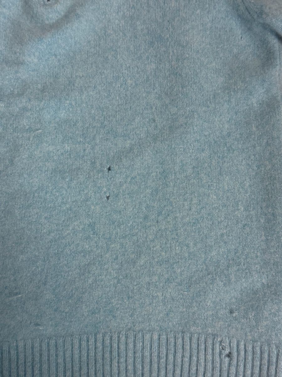 Maglioni & Felpe: Blauer Pullover mit Reissverschluss, Grösse S, leichte Löche – Usato da Luzern venduto da nit_z9dx 1