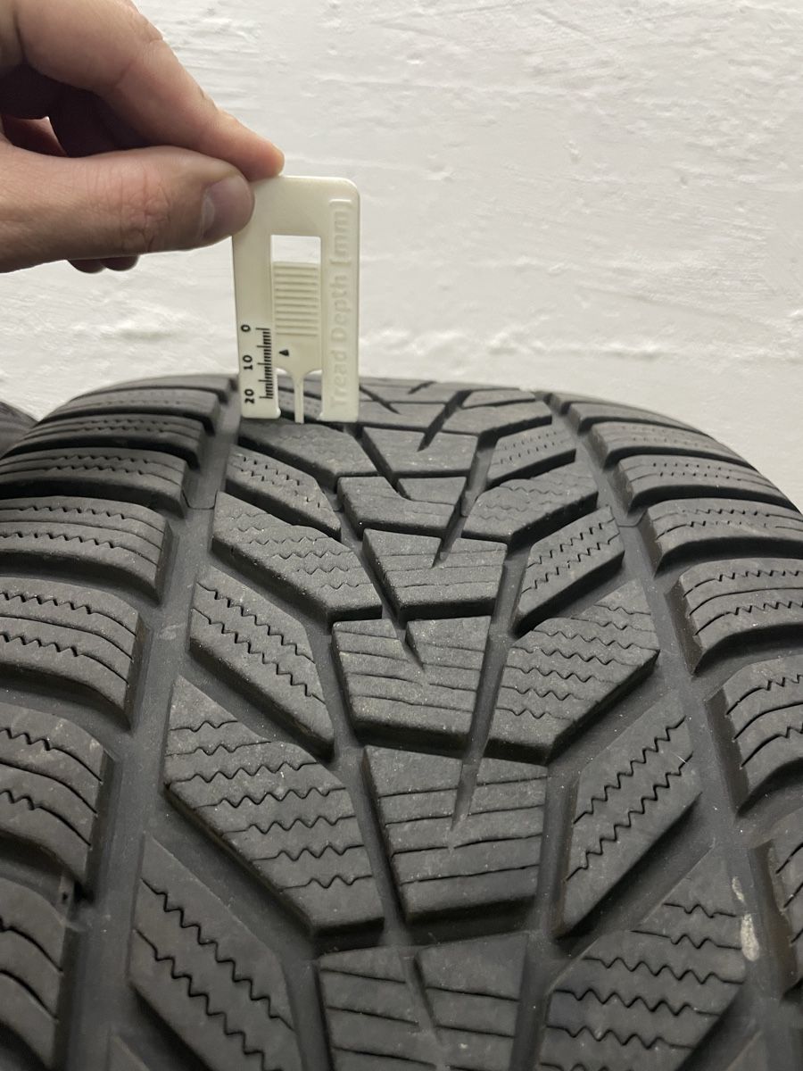 Pneumatici & Ruote complete: 2x Hankook Winterpneu 255/35R19 – Usato da Sirnach venduto da MotionModular 2