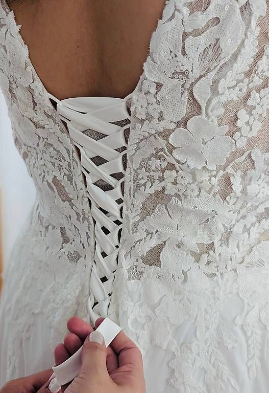 Robes: Wunderschönes Brautkleid – D'occasion à Malters par knoli89 4