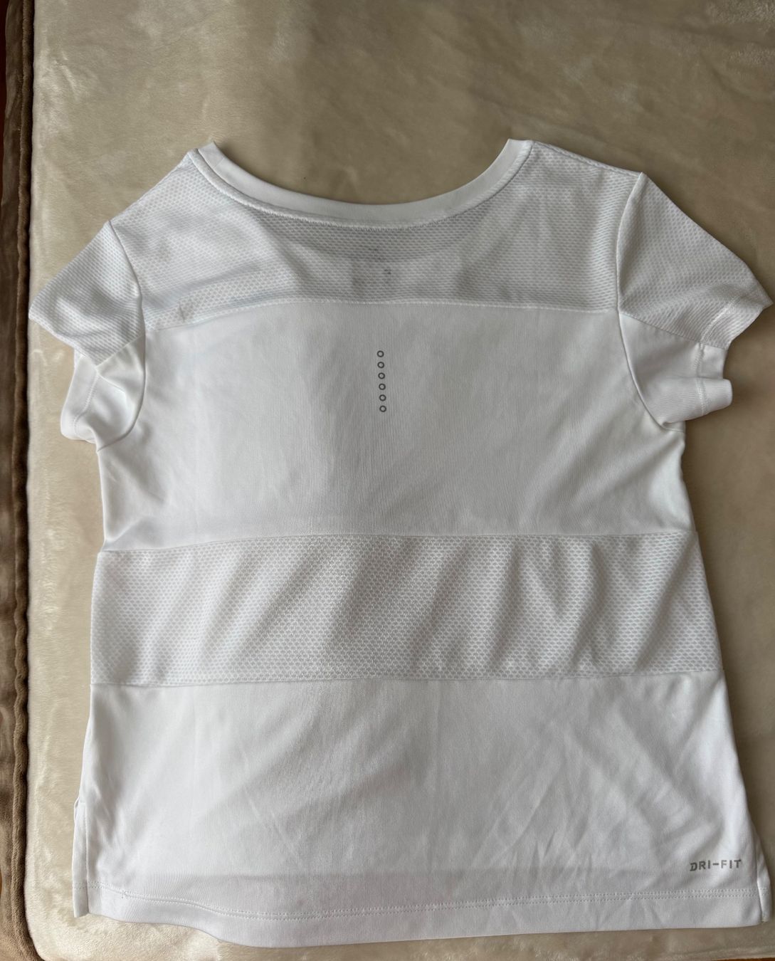 Nike T-shirt: Nike T-Shirt – Usato da Zürich venduto da VictoriaGVA 2