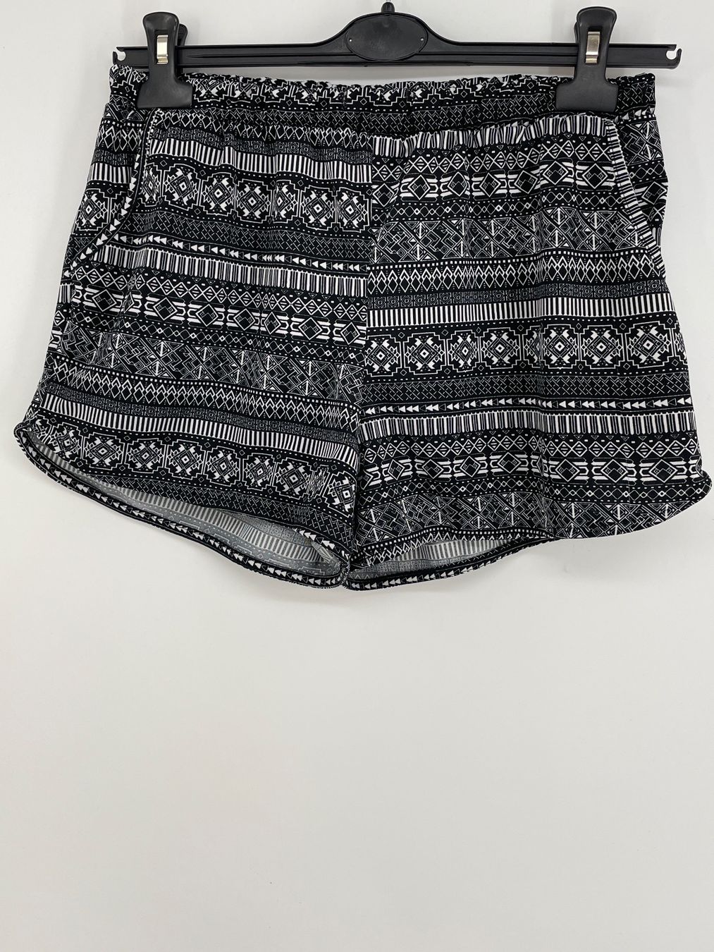 Pantaloni: Shorts Gr. M von Jean Pascale – Usato da Auenstein venduto da moin.