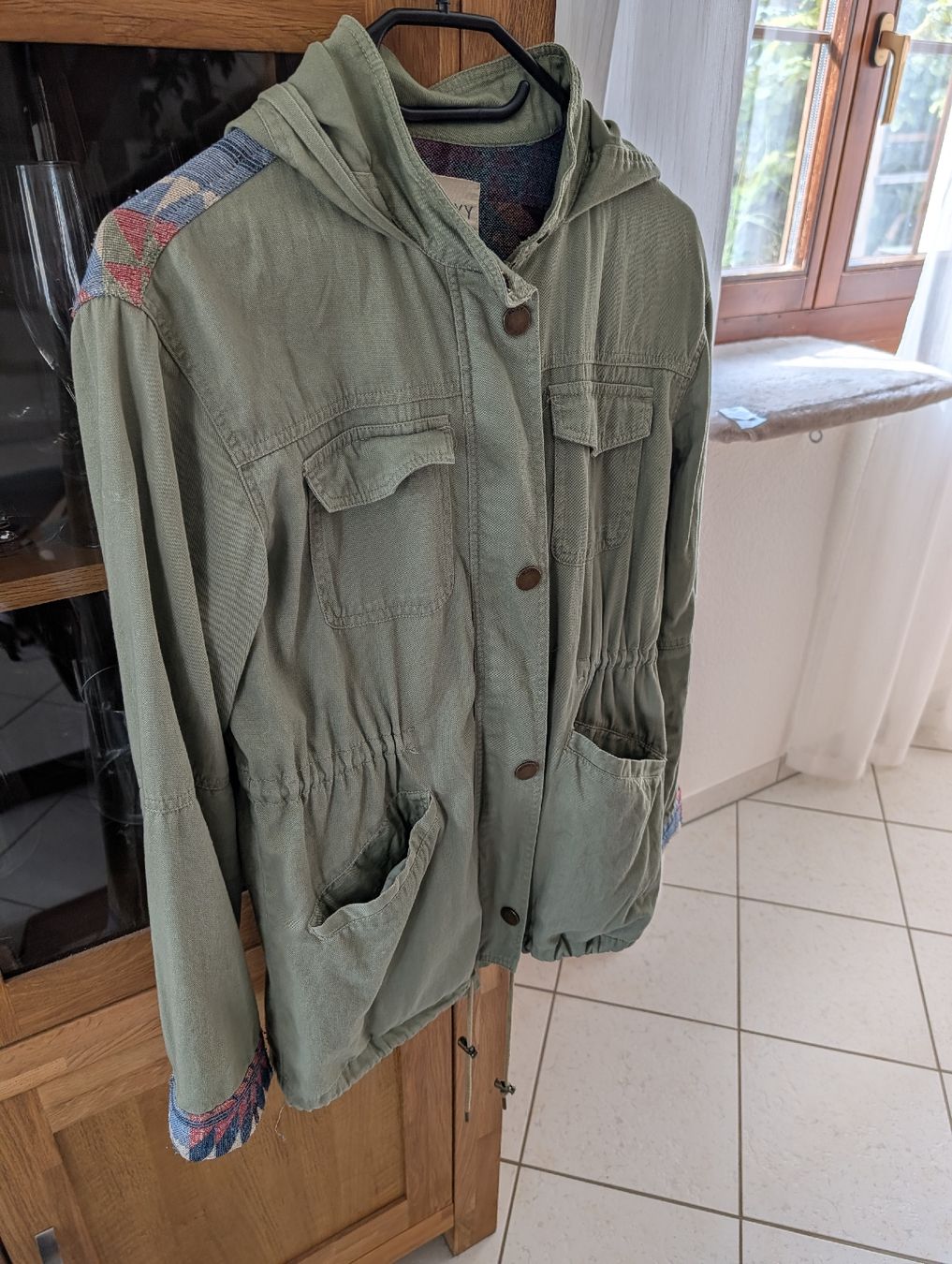 Roxy Vestes: Übergangsjacke Roxy Gr. S – D'occasion à Lommiswil par laroliv