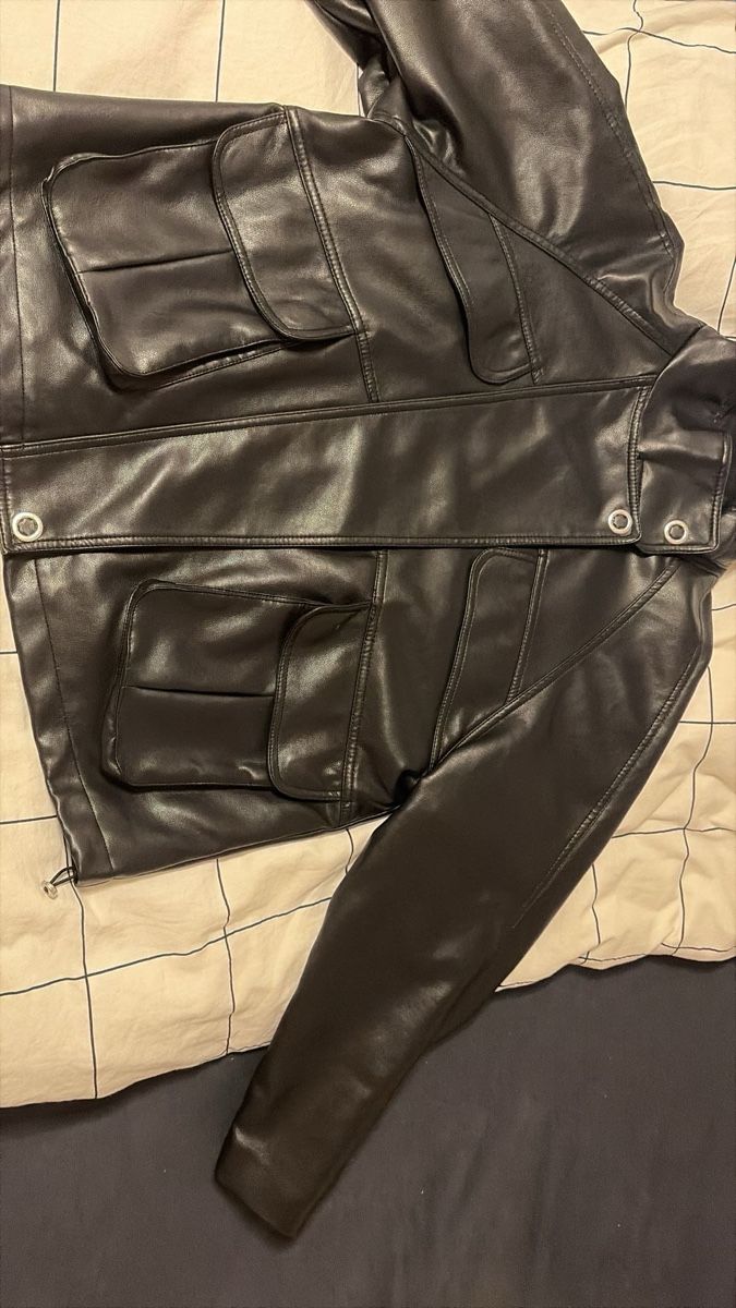 Pull&Bear Giacche: Leder Jacke  – Usato da Eggerberg venduto da nicolas.wasmer