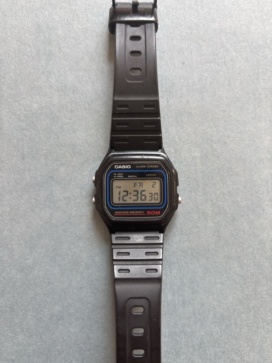 Casio Uhren: Armbanduhr Casio W-29 digital – Gebraucht aus Bern von wisemagpie 2