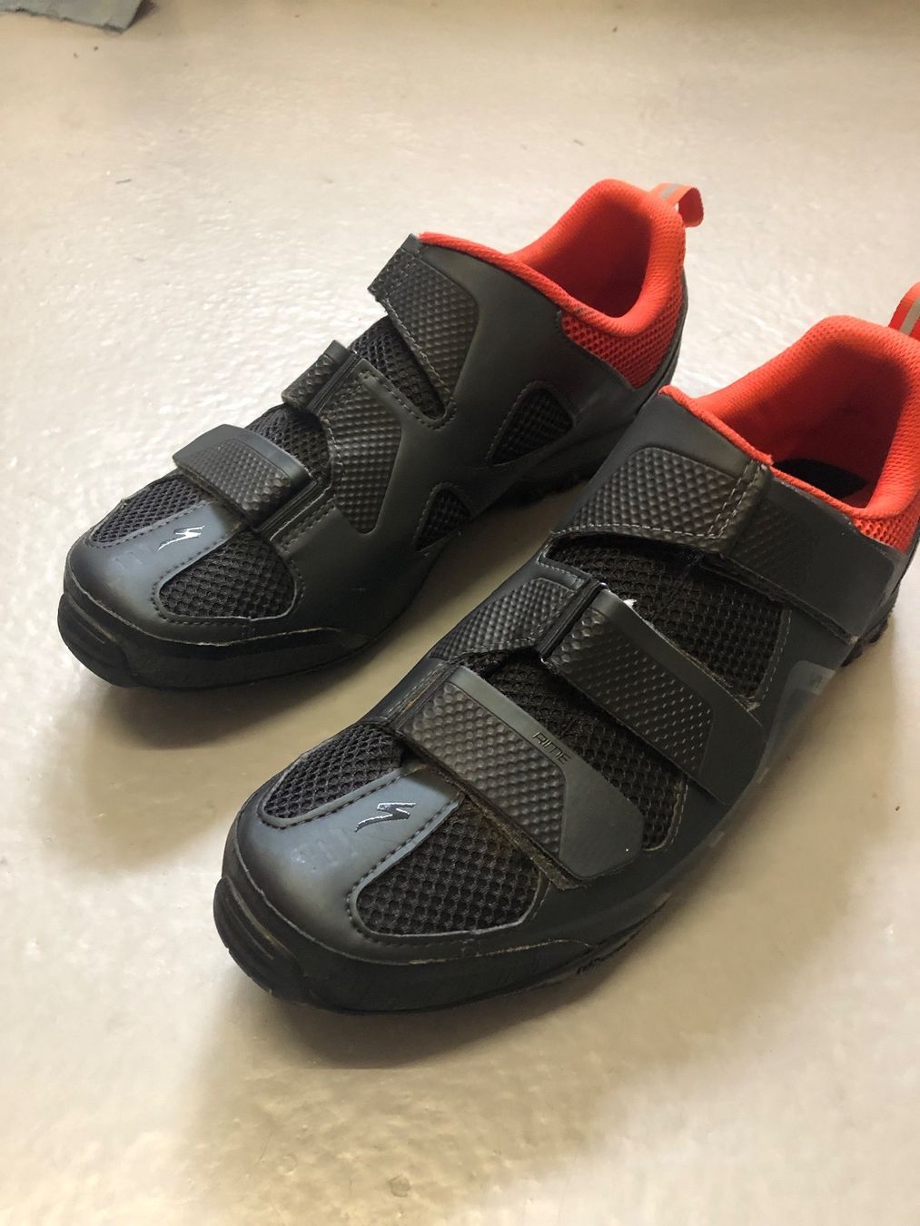 Specialized Ersatzteile: Specialized Rime Elite MTB Schuhe – Gebraucht aus Uster von