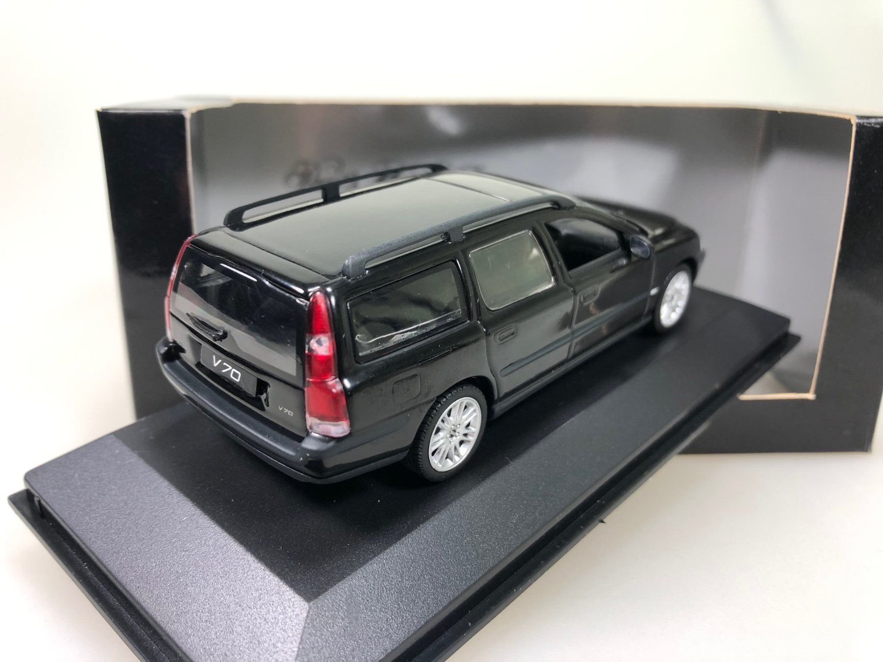 Volvo Modellini d'auto: Volvo V70 - Minichamps - 1:43 – Usato da Widen venduto da Himan 1