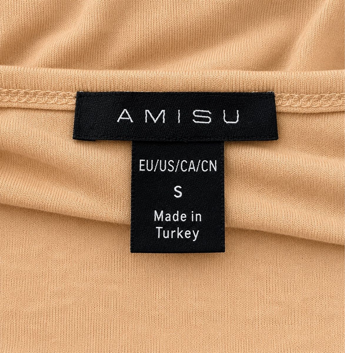 Top: TOP CACHE-COEUR AMISU – Nuovo (secondo la descrizione) da Lausanne venduto da KeNaChic 2