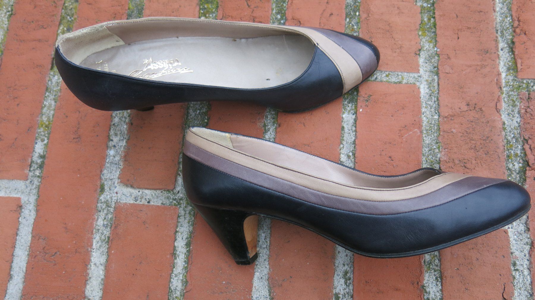 Scarpe da donna: Elegante Leder Pumps, schwarz-grau-beige, Gr.39 – Usato da Zollikofen venduto da MiMo2022