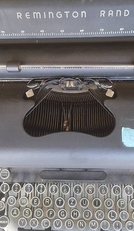 Remington Schreibmaschinen: Antike Schreibmaschine REMINGTON RAND – Gebraucht aus Derendingen von Susu63 1
