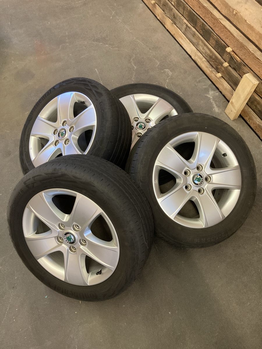 Skoda Cerchioni: Skoda Alufelgen R16 ET50 – Usato da Winikon venduto da corer92