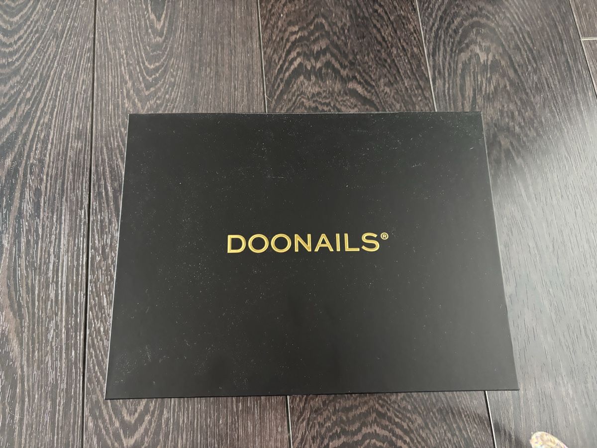 Doonails Smalto per unghie: Gebrauchte Doonails Box zu verkaufen – Usato da Boppelsen venduto da Juliettablumenthal