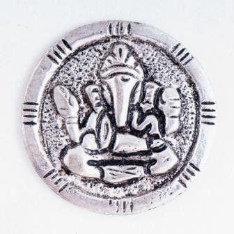 Alle Dekorationen: Messing-Tempelmünze versilbert - Ganesha – Neu und originalverpackt aus Mauren von Yeelen 1