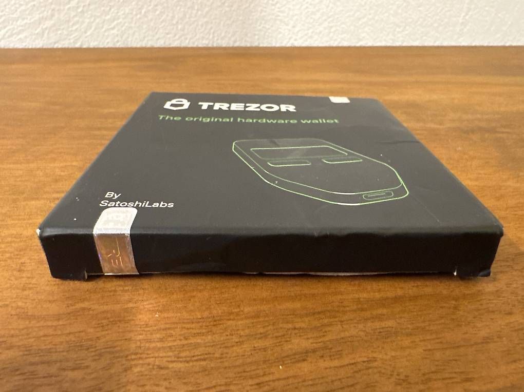 Coin Miner: Trezor One Wallet  Bitcoin / Crypto  neu versiegelt – Usato da Maienfeld venduto da gmundner