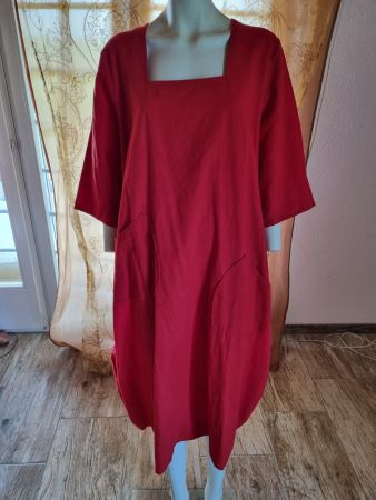 Exklusives Rotes Leinenkleid – Handmade – Gr. XXL – Wie NEU!