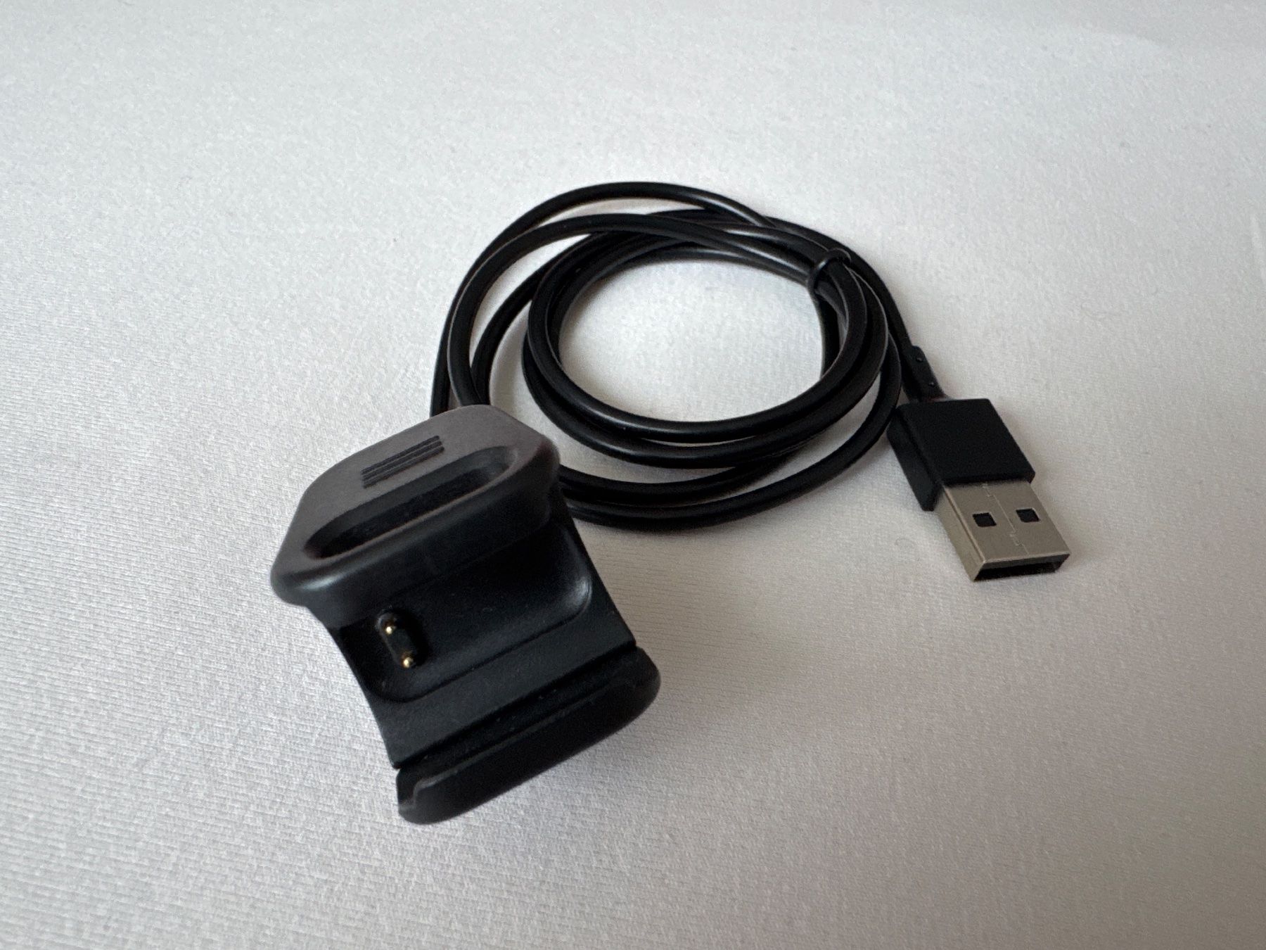 Accessori per Smartwatch: Fitbit Charge 3/4 USB Ladekabel – Nuovo (secondo la descrizione) da Zürich venduto da pkev