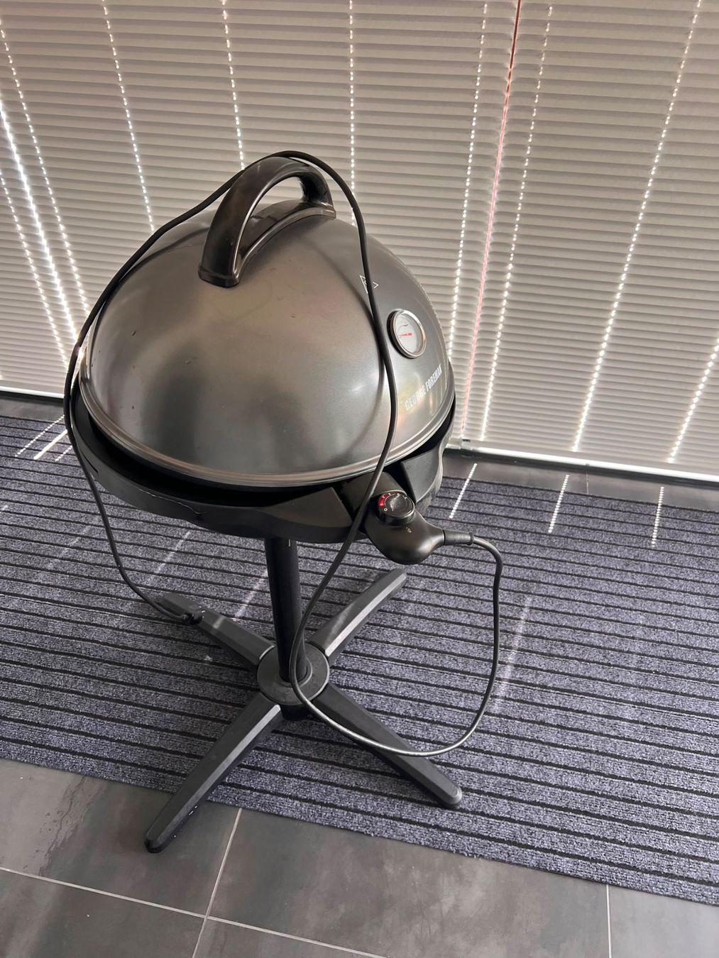 Griglie: Elektrogrill für den Balkon – Usato da Dulliken venduto da PFZH 1