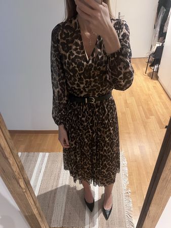 Leopard dress size XS