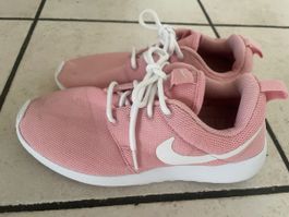 Rosa Nike Roshe Run Sneaker, Gr. 37.5 - Top Zustand!