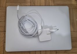 MacBook Air (2020)
