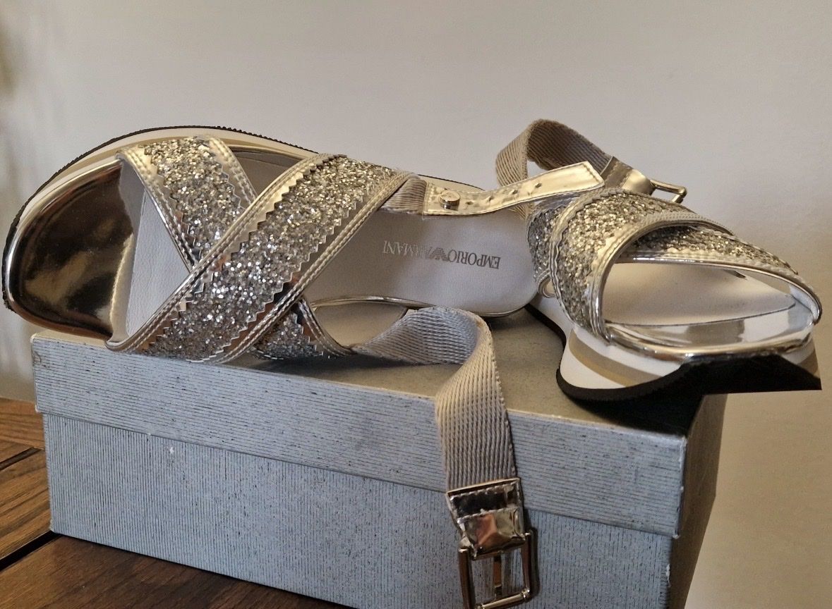 Armani Scarpe da donna: Neue ARMANI SANDALEN – Nuovo e nell'imballaggio originale da Schaffhausen venduto da rot_yyy7 1