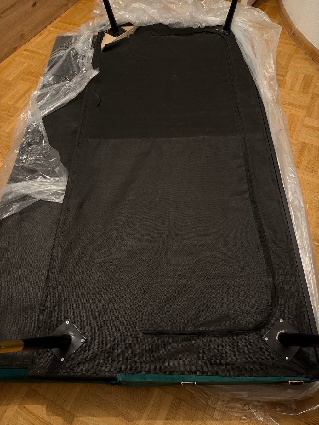 Gonser Divani: Schlafsofa Samt CALVIN dunkelgrün – Usato da Basel venduto da hol_8ldp 7