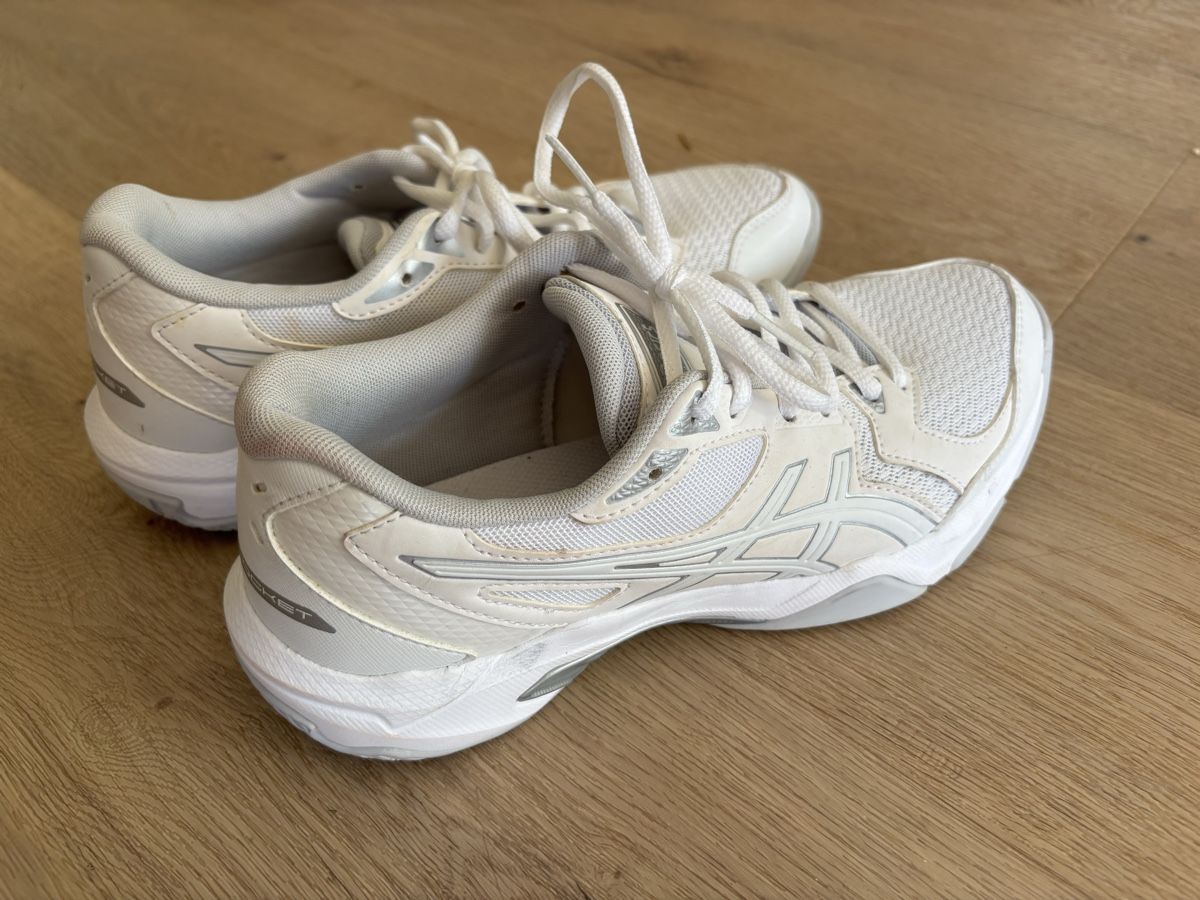 Asics Scarpe da donna: Asics Gel-rocket Grösse 39 – Usato da Hinwil venduto da eri_b76q