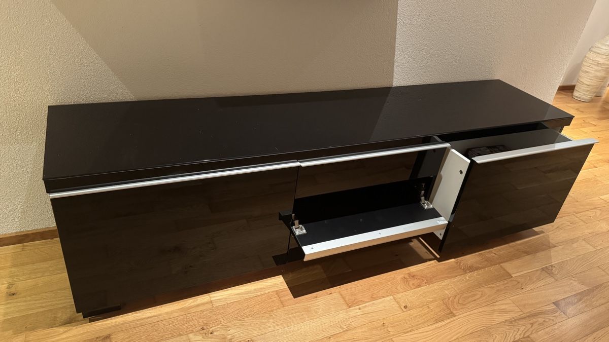 Ikea TV Möbel: Sideboard / Fernsehmöbel IKEA schwarz – Gebraucht aus Rothrist von chr_jln7 1