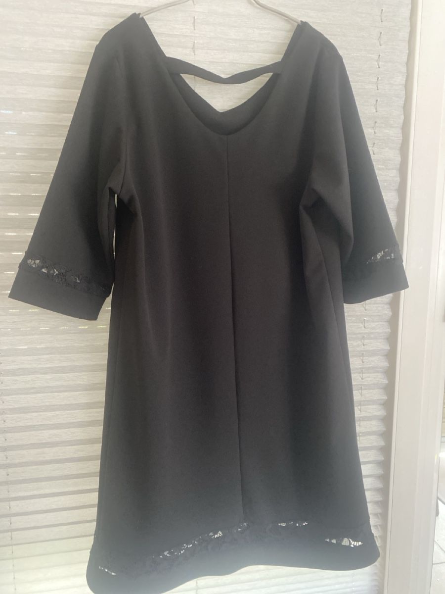 Vestiti: Robe élégante noire avec dentelle matière stretch – Nuovo (secondo la descrizione) da Granges VS venduto da avm_mj7b 1