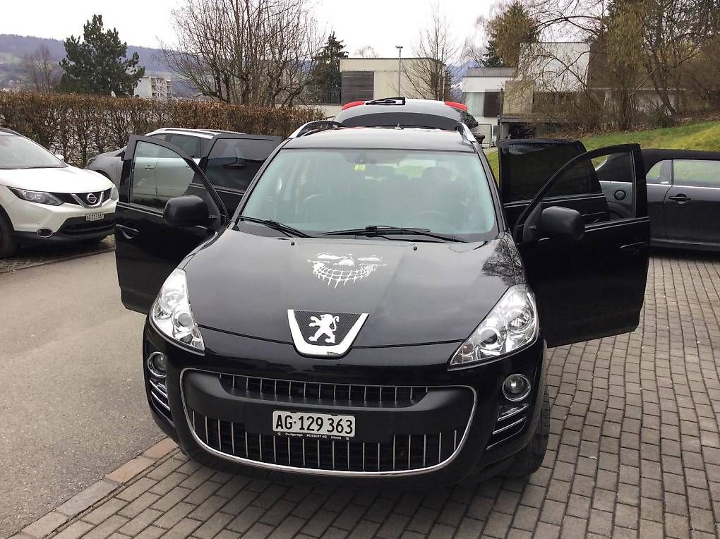Autos: Peugeot 4007 Diesel  – D'occasion à Bettwil par pare40