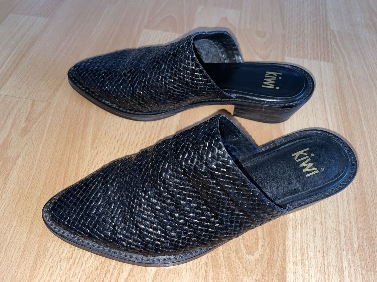 Scarpe da donna: Schwarze Leder Halbschuhe mit Absatz - Gr. 36 - Kiwi – Nuovo (secondo la descrizione) da Zug venduto da alex___4 1