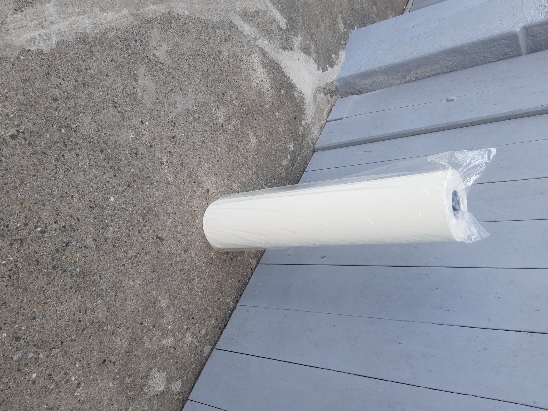 Papiere: Backpapier Rolle – Neu (gemäss Beschreibung) aus Mülligen von gipseli