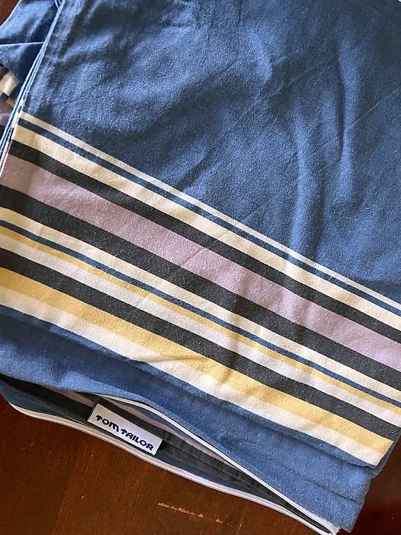 Bettwäsche: Bettwäsche – Gebraucht aus Horgen von braids3 1