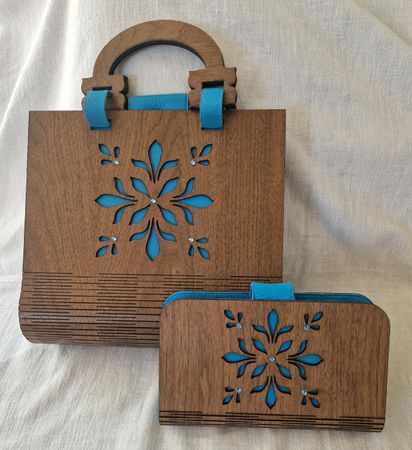 Exklusives Edelholz-Set mit Swarovski Kristallen NEU