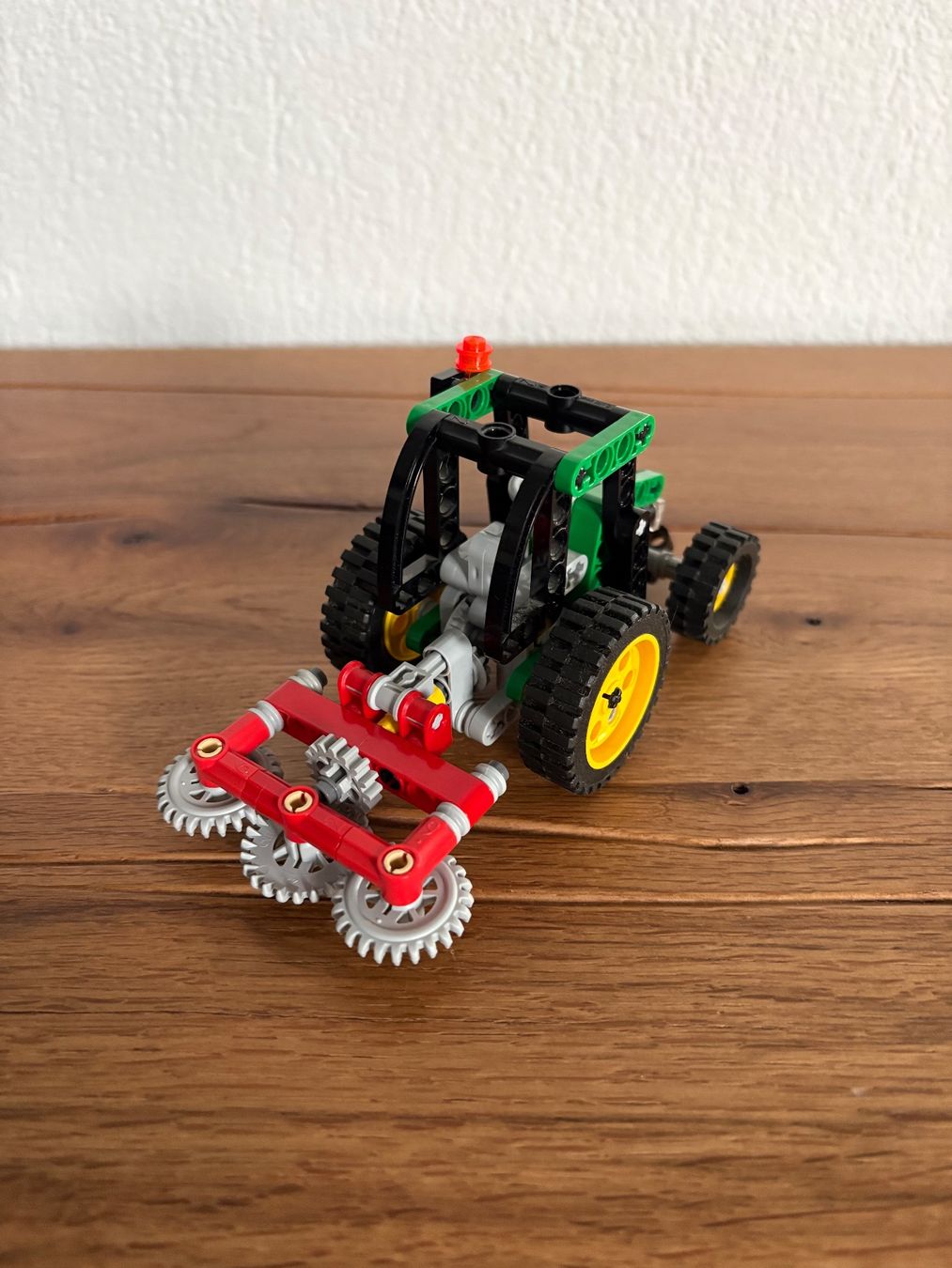 Lego Giocattoli: LEGO Technic Mini Tractor 8281 – Usato da Wollerau venduto da per_q7wn 4