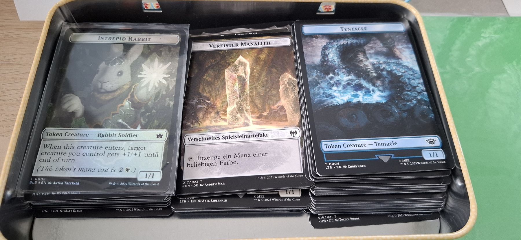 Magic The Gathering Carte collezionabili: Magic Karten Token Sammlung in Blechdose, Winter Deal! – Usato da Zürich venduto da rodney02 1