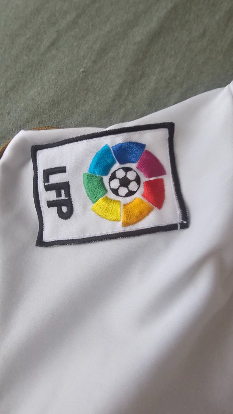 Real Madrid Canottiere & Pantaloni: Maillot Real Madrid Marcelo – Usato da St-Prex venduto da sebgav 5