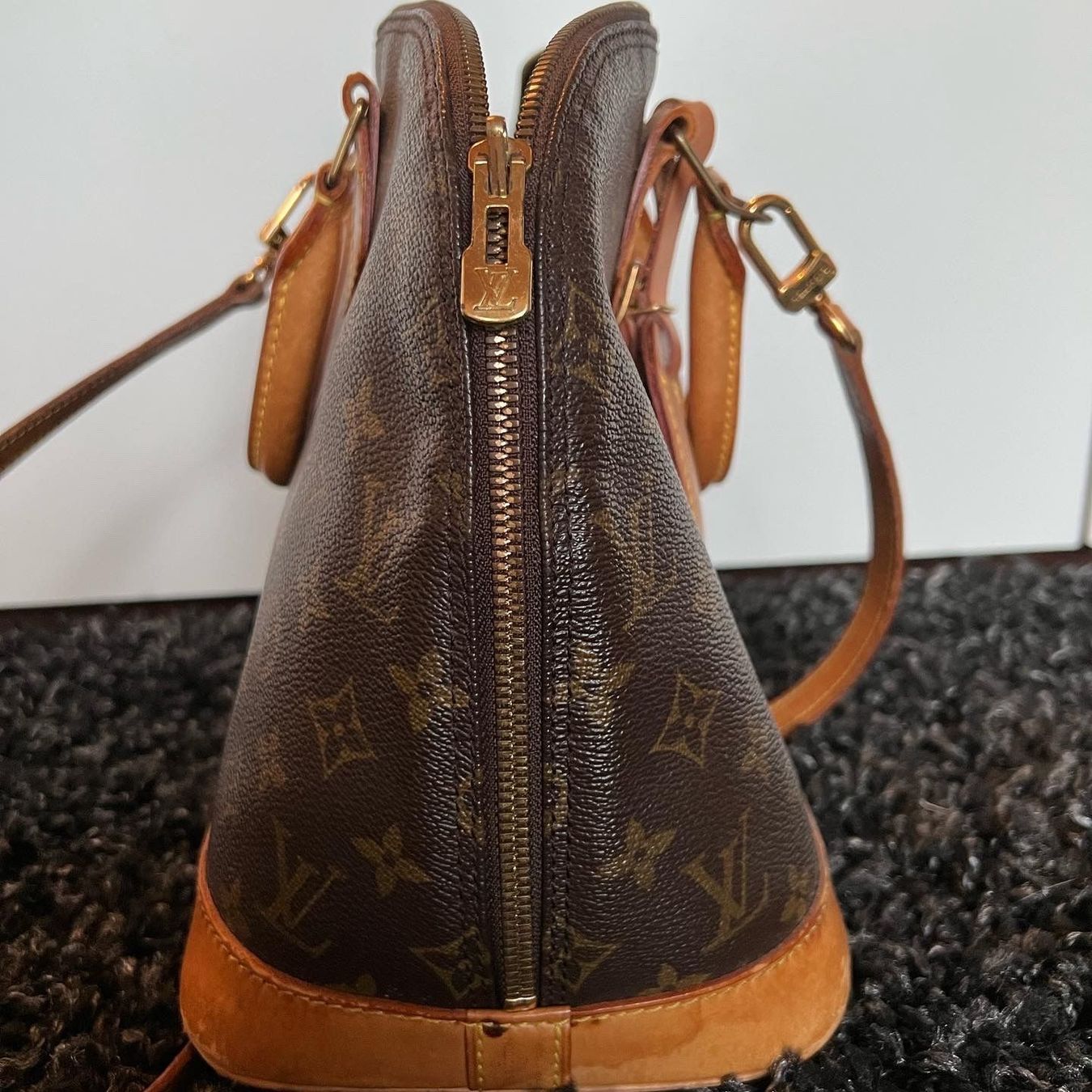 Louis Vuitton Taschen für Damen: Louis Vuitton Alma PM – Gebraucht aus Frümsen von laura002 2