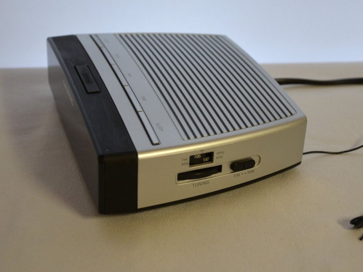 Grundig Réveils: Digitalradiowecker GRUNDIG – D'occasion à Dotzigen par H-1994 3