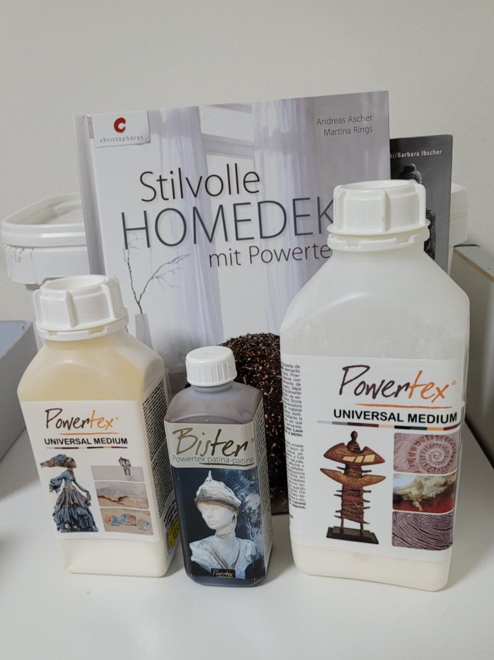 Bastelsets: Powertex Set - Stone Art Cellulose, Medium, Bister, 2 Bücher – Gebraucht aus Liestal von Luggeli1