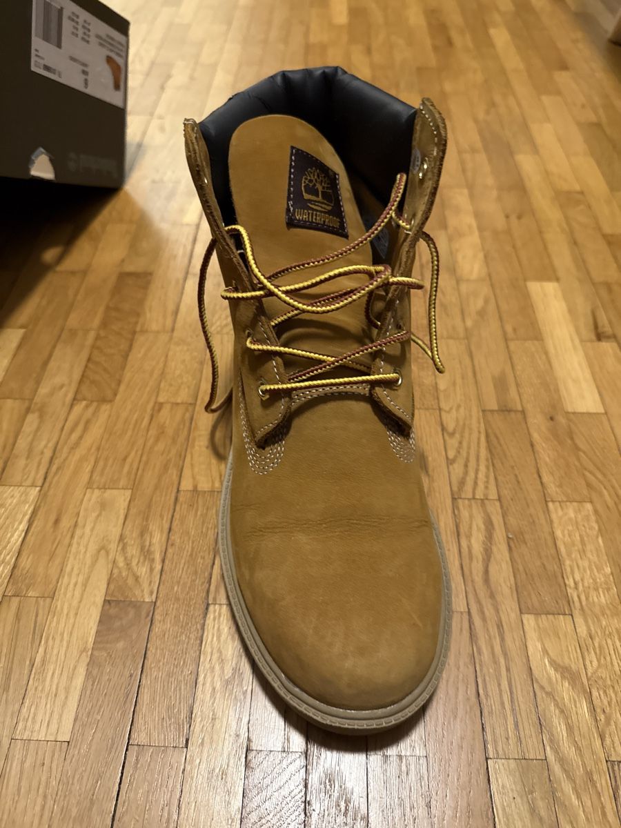 Timberland Scarpe da uomo: Timberland Junior – Nuovo (secondo la descrizione) da Les Acacias venduto da ari_xv29