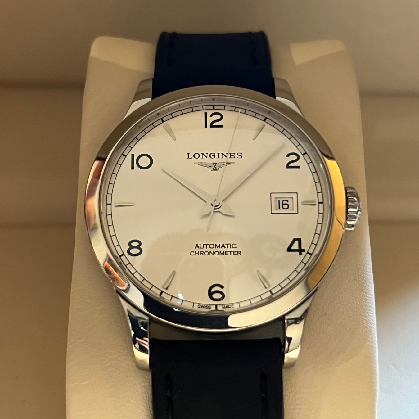 Longines Uhren: Longines Record Automatic Date Full Set Full Set L2.820.4.76 – Gebraucht aus Carouge GE von Watchaser