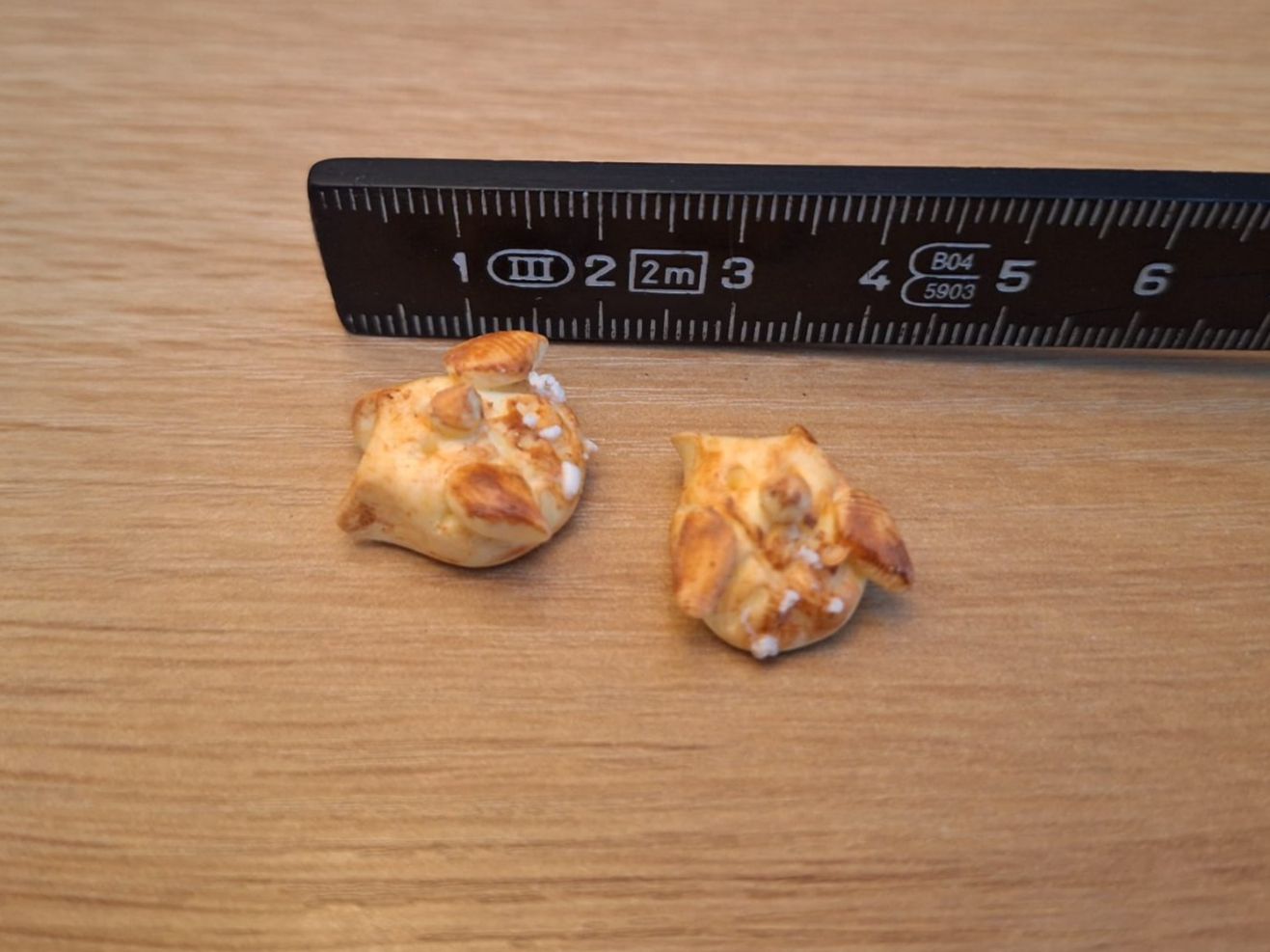 Case e mobili per bambole: Handmade Eulen Brötchen – Nuovo (secondo la descrizione) da Zürich venduto da HandmadeTinyFood 1