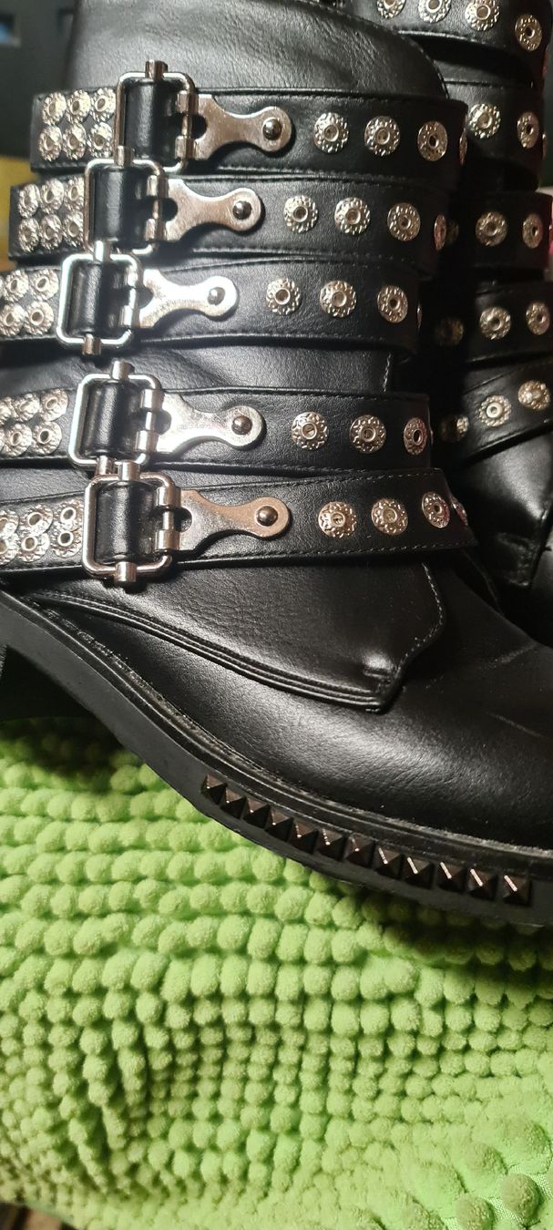 Scarpe da donna: Stiefelette – Usato da Bellerive VD venduto da Hermes5 1